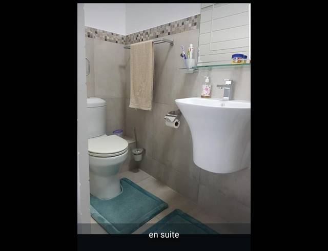 2 BEDROOM APARTMENT FOR SALE IN UMHLANGA CENTRAL